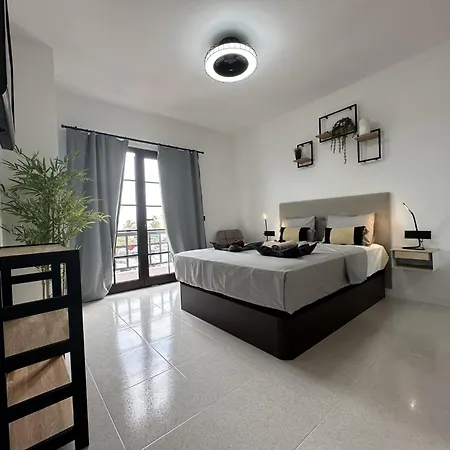 Duplex *